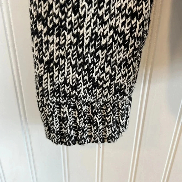 Chaps sweater black and white women size large soft 12% angora rabbit hair - Picture 5 of 11